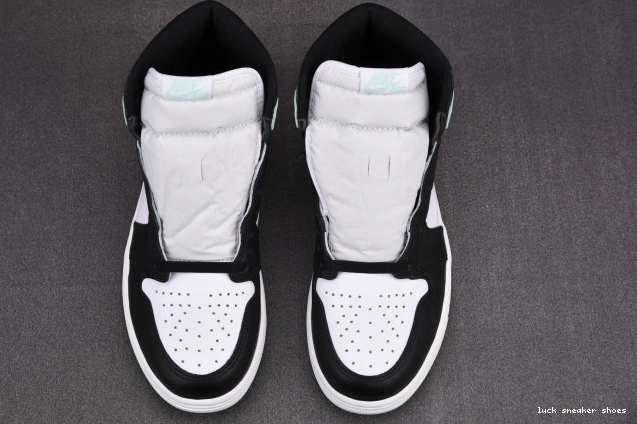 Rep LUCY Retro 1 861428-100 High Igloo Jordan 0812